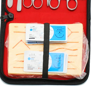 ชุดฝึกหัดเย็บแผลพร้อมกรรไกร คีม และเข็มสำหรับนักศึกษาแพทย์ - Product Image 4