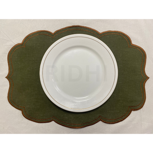 Napperons de table brodés en lin vert forêt Ridhi Wholesale, faits à la main, réutilisables, pour mariages, hôtels et salles à manger - Product Image 2