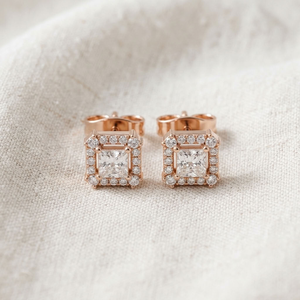 Boucles d'oreilles clous en or rose pour femme, diamant taille princesse, halo géométrique carré, bijoux raffinés - Product Image 4