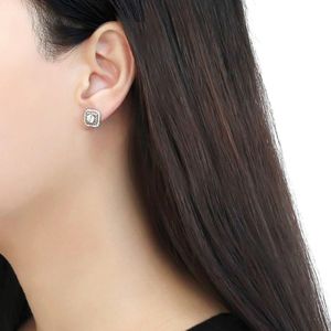 Orecchini DA220 in acciaio inossidabile bicolore IP Gold (Ion Plating) con zirconi trasparenti di grado AAA - Product Image 3