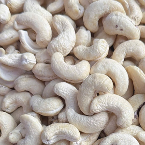 Nueces de Anacardo Crudas Comestibles de Vietnam WW180 WW240 WW320 LP WS Venta al por Mayor a Granel OEM ODM Embalaje - Product Image 1
