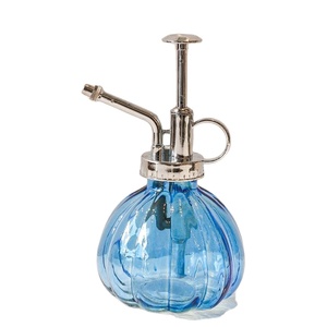 Mister de Planta de Vidrio Azul de Estilo Vintage con Bomba de Metal Ideal para Jardinería Interior Pulverizador Decorativo y Funcional - Product Image 1