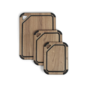 Set di 3 taglieri in noce con bordo in gomma per uso in cucina - Product Image 1