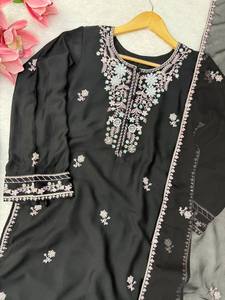 <b>Women</b> Black Embroidered <b>Kurta</b> Set With Dupatta Indian Pakistani Traditional Ethnic Wear - Product Image 1