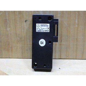 โมดูลควบคุมอินเทอร์เฟซโทรศัพท์ S-class มือสอง รุ่น OEM A2038209926 - Product Image 1