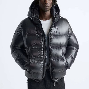 Veste matelassée noire brillante surdimensionnée pour homme, avec capuche, pour l'hiver, vente en gros, fabricant - Product Image 4