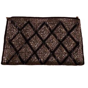 Petite pochette à monnaie brodée à la main avec des perles, porte-monnaie à thème brodé à la main par MD HANDICRAFTS - Product Image 1