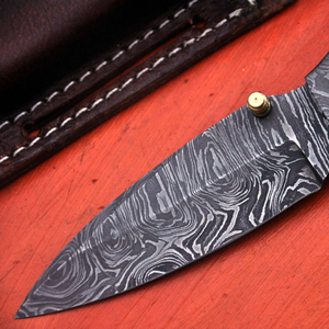 Couteau de chasse impérial en acier Damas, lame à pointe tombante, avec manche en ivoire et étui en cuir - Product Image 4