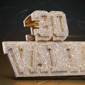 Comprar Colgante de Moissanita VVS Helada con Corte Brillante y Engaste de Bisel, Personalizable con Nombre, de Plata de Ley 925 Dorada, Certificado, Unisex, Estilo Hip Hop - Product Image 3