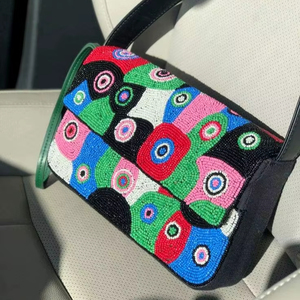 Bolso y Cartera de Mujer Hechos a Mano con Cuentas de Resina, Modelo Craft Exim TCE |   Accesorio de Moda Étnica Tradicional Hecho en India - Product Image 1
