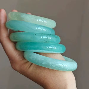 Bracelet jonc en résine de quartz à bas prix, cristal synthétique rose rond, bijou de main pour femme, idéal pour les fêtes, mariages, accessoire de mode pour poignet - Product Image 1