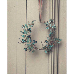 Couronne florale élégante en métal avec une finition artistique magnifique pour l'entrée de la maison et la décoration saisonnière - Product Image 1