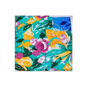 Tissu tissé doux en satin de coton écologique de haute qualité pour vêtements et accessoires Exportations de matériaux unis respirants - Product Image 1