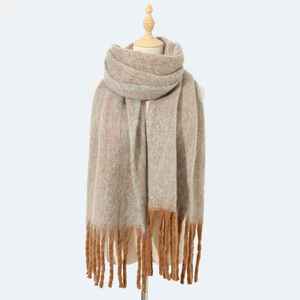 Écharpe longue classique en acrylique, couleur unie beige avec franges jaunes, pour femme, hiver, isolation thermique, adulte - Product Image 3