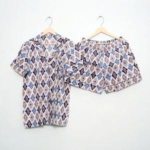 Conjunto de Pijama Corto 100% Algodón Puro, Elegante y Clásico, Estampado a Mano, con Bolsillos, Suave y Transpirable, Ideal para Vacaciones de Verano - Product Image 3