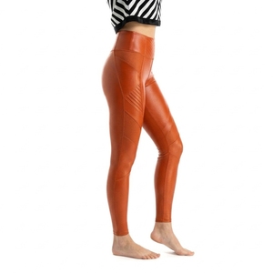 Leggings para pole dance para mujer con construcción transpirable, materiales flexibles y costuras impecables para estudios de fitness. - Product Image 2