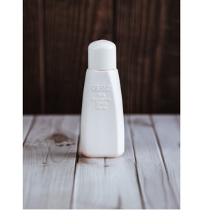 Tónico Facial Hidratante Unisex para Adultos (Normal) Tamaño Regular 135ml Líquido Natural Belleza de Singapur Para Todo Tipo de Piel - Product Image 2