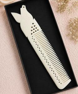 Peigne à cheveux artisanal HASAN CRAFT en corne d'os, forme d'oiseau moderne, poli, pour démêler et coiffer, objet d'art et de collection - Product Image 4