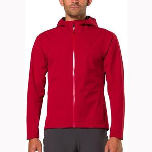 เสื้อแจ็คเก็ตกันน้ำกันลมน้ำหนักเบาสำหรับผู้ชาย เหมาะสำหรับเล่นกีฬา มีตัวเลือกแบบกำหนดเอง หลายสีให้เลือก - Product Image 1