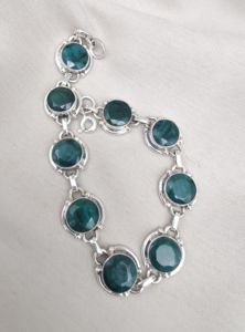 Pulsera de Plata de Ley 925 con Esmeralda Facetada, Gema Verde Natural, Hecha a Mano, Certificada por IGI, Joyería Minimalista al por Mayor - Product Image 2