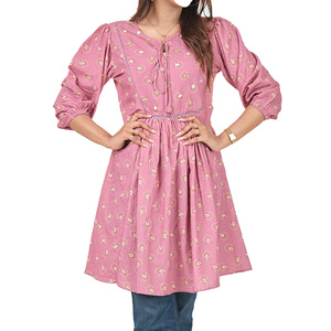 Elegantes blusas para mujer diseñadas para la moda diaria y la comodidad, perfectas para ir de compras, viajes y actividades al aire libre. - Product Image 1