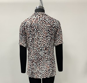 Blusa de Mujer con Estampado de Leopardo, Manga Corta, Cuello en V, Informal, Primavera Verano, Tejida, Poliéster - Product Image 2