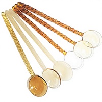 Cuillère colorée durable en verre borosilicate de haute qualité, style européen, pour la restauration et le bistro, avec manche, vente en gros