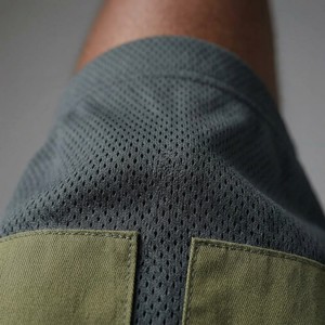 กางเกงบาสเก็ตบอลผ้าตาข่ายสีเทาชาร์โคลสำหรับผู้ชาย รุ่น Performance Men พร้อมเชือกผูกเอวยางยืด เหมาะสำหรับการฝึกซ้อมกีฬา ออกกำลังกาย ใส่เล่นกีฬา หรือใส่ลำลอง - Product Image 6