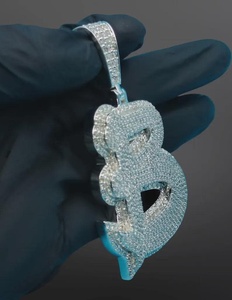 จี้ตัวอักษรหรูหรา สไตล์ฮิปฮอป ประดับเพชรแบบ Iced Out จี้เพชร VVS แบบสั่งทำพิเศษ จี้ตัวอักษรประดับมอสซาไนต์ จี้เงินแท้ 925 - Product Image 4