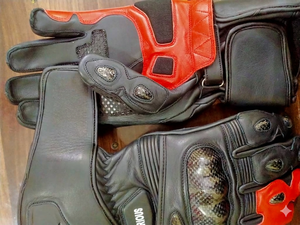 Guantes de carreras de motos para hombre, guantes de seguridad para motociclismo, guantes de carreras de motos con protección completa para los dedos y protección de nudillos de carbono. - Product Image 4