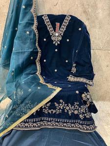 Terciopelo pesado clásico Shalwar Kameez Soft Santoon Bottom Red elegante Dupatta Estilo indio Traje de invierno Tamaño 6XL Paquistaní - Product Image 5