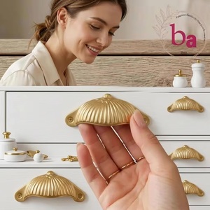 Traditional Cast Iron Shell Shape Drawer Handle for Dresser Cabinet Kitchen Wardrobe Novelty Design Durable Furniture Knob - Product Image 3