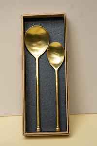 Cuillère à dessert populaire en laiton, longue, à motif tropical, dorée et gaufrée, pour la maison et les hôtels, par Universal Overseas - Product Image 4