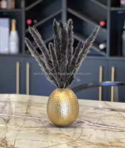 Azora industries Vase à fleurs en laiton martelé personnalisé Pot de table élégant Design pour la décoration intérieure et les mariages Prix - Product Image 2