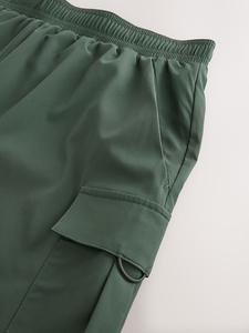 Shorts Bermuda pour homme, couleur unie, vert, à séchage rapide, taille élastique, décontractés, en polyester, pour le sport - Product Image 2
