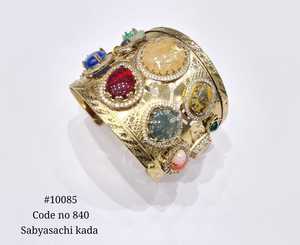 Bracelet manchette plaqué or 10089 avec pierres précieuses multicolores et perles, jonc ouvert en zircon cubique, bijou manchette pour mariage - Product Image 3