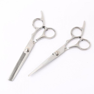 Kit de Peluquería Premium con Herramientas Profesionales para Cortar el Cabello y Accesorios de Cuidado Personal - Product Image 2