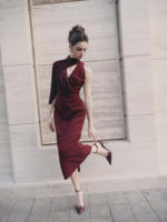 Robe Rose Bourgogne en Velours Naturel Uni, Collection Luxe Lines, Chic, Élégante, Moderne, Romantique, Longueur Midi, Vietnam