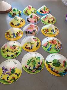 Chapeau conique artisanal en feuilles de palmier et bambou, idéal pour les activités de plein air, les événements culturels et les marchés de gros - Product Image 5