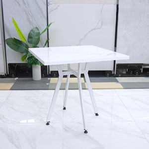 Mesa Cuadrada de Plástico con Tablero de Loseta - Una Mesa de Plástico Perfecta para una Fiesta de Té en el Jardín al Aire Libre - Product Image 6