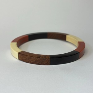 Pulseras de Resina de Banda Ancha, Pulseras de Resina de Estilo Grueso, Pulseras de Resina con Acabado Audaz, Pulseras de Resina Personalizadas al por Mayor de Fábrica - Product Image 3