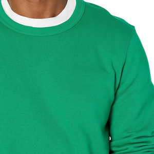 Sweat-shirt confortable en coton mélangé, confectionné avec un matériau doux, idéal pour les activités de plein air. - Product Image 5