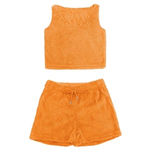 Conjunto de 3 Piezas de Invierno para Mujer, el Más Cómodo, de Algodón y Sherpa, con Sudadera con Cremallera y Pantalones Cortos, en Oferta con MOQ Bajo 2026 - Product Image 4