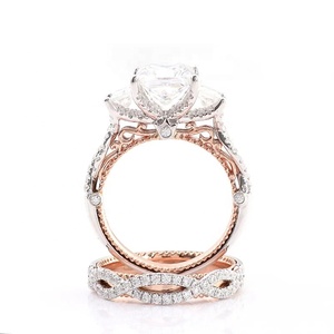 Bague de fiançailles de luxe en or 14K 18K et diamants de laboratoire plaquée or rose taille brillant pour femme - Product Image 1