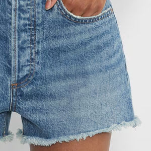 Shorts en jean décontractés et confortables pour femmes avec logo personnalisé / Design inspiré des tendances, poches latérales fonctionnelles avec passants pour ceinture - Product Image 5