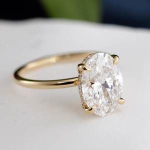 Anillo Solitario con Halo de Diamantes Auténticos de Corte Ovalado, Cultivados en Laboratorio, 3.01CT, con Oro Sólido de 14K, Ideal para Regalo de Compromiso o Boda para Enamorados - Product Image 2