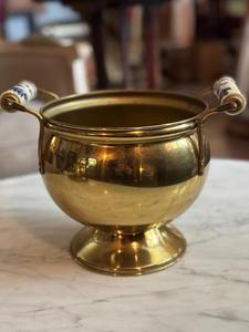 Pot de fleurs en métal de qualité supérieure pour l'intérieur et l'extérieur, avec une finition lisse, pour un style contemporain de la maison et du jardin - Product Image 5