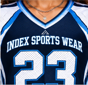 Camiseta de fútbol americano para mujer Index, cuello en V, manga corta, corte holgado, estampada, azul y blanca, número 23 - Product Image 6