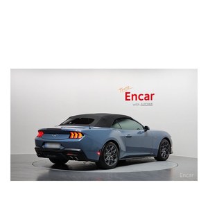 Ford Mustang 5.0 GT Premium Convertible 2024, 11,509 km, Caja de Cambios Automática, Asientos de Cuero, Cámara Trasera, Volante a la Izquierda - Product Image 2