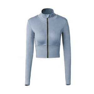 Haut court à manches longues zippé en polyester à col roulé pour femme, personnalisé avec logo, collection été 2025 – Idéal pour le streetwear et la gym - Product Image 5